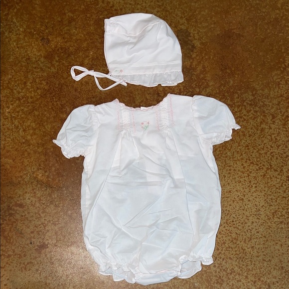 Light Pink Baby Romper with Bonnet - Picture 1 of 3
